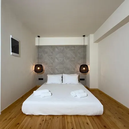 Kalm I - Curated In The Historic Center Kalamáta