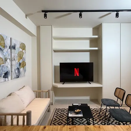 Kalm I - Curated In The Historic Center Kalamáta