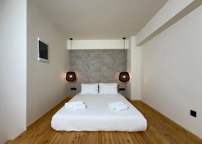 Kalm I - Curated In The Historic Center Kalamata